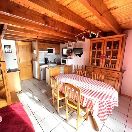 Agreable Mitoyen 8 Couchages Sur Pyrenees 2000 *